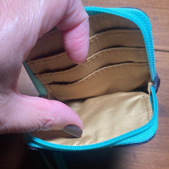 Women's Fossil Nylon Wristlet Pouch Holds Small Phone, Keys, Cash or Cards - Picture 5 of 10